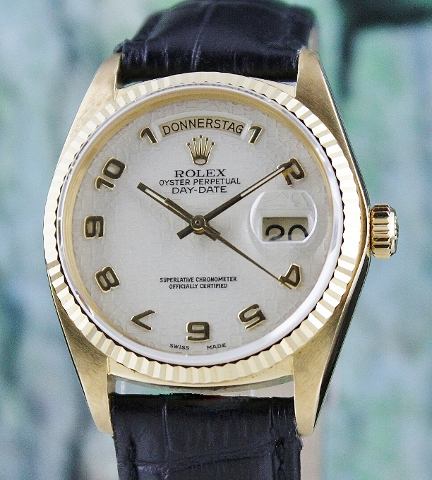 (image for) A ROLEX MEN SIZE 18K YELLOW GOLD OYSTER PERPETUAL DAY-DATE / 18038